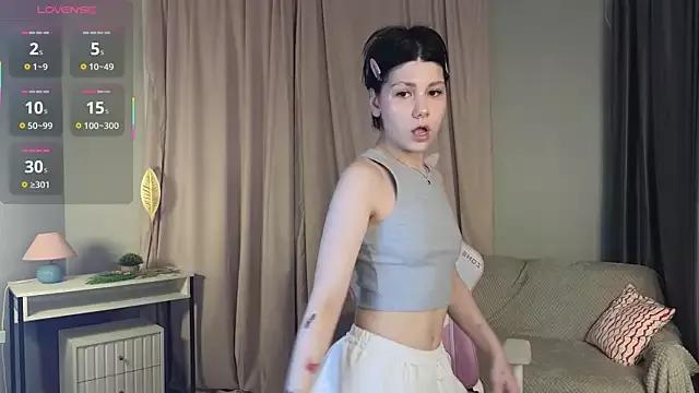 _MillieWillie_ from StripChat is Freechat