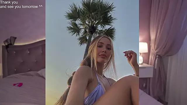 _Moon__Shine_ from StripChat