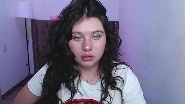 _MoonBlue_ from StripChat is Freechat