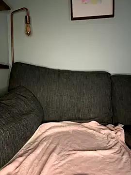 _naomidiz from StripChat is Freechat