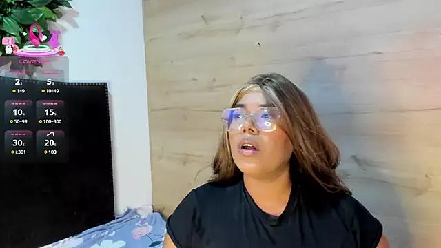 _nickypurple_ webcams show profile image 