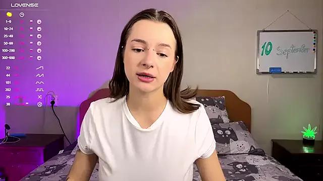 Explore our live girls sluts from our Custom and Multi clubs and checkout exclusive access to highly interactive content, such as shape, hair, titties, pussy type and many more.