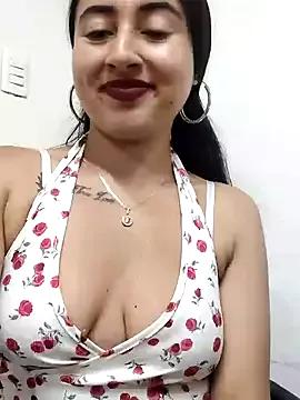 Explore our live girls sluts from our Custom and Multi clubs and checkout exclusive access to highly interactive content, such as shape, hair, titties, pussy type and many more.