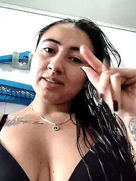 Explore our live girls sluts from our Custom and Multi clubs and checkout exclusive access to highly interactive content, such as shape, hair, titties, pussy type and many more.