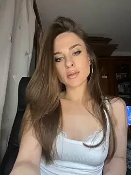 Explore our live girls sluts from our Custom and Multi clubs and checkout exclusive access to highly interactive content, such as shape, hair, titties, pussy type and many more.