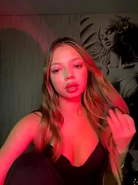 _Siennaaa_ from StripChat is Freechat