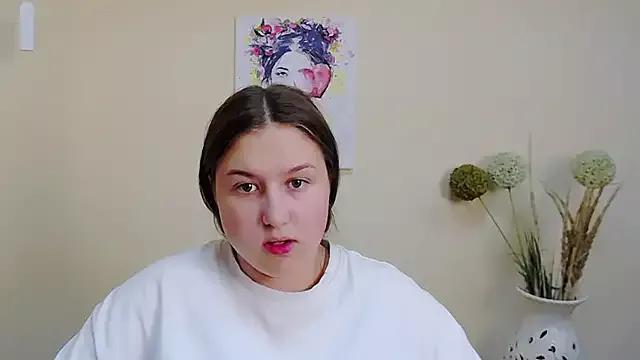Explore our live girls sluts from our Custom and Multi clubs and checkout exclusive access to highly interactive content, such as shape, hair, titties, pussy type and many more.