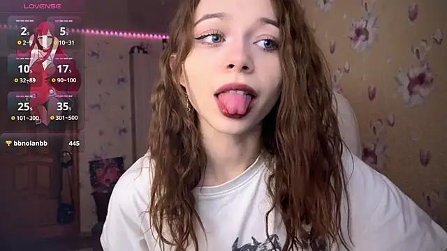 Explore our live girls sluts from our Custom and Multi clubs and checkout exclusive access to highly interactive content, such as shape, hair, titties, pussy type and many more.