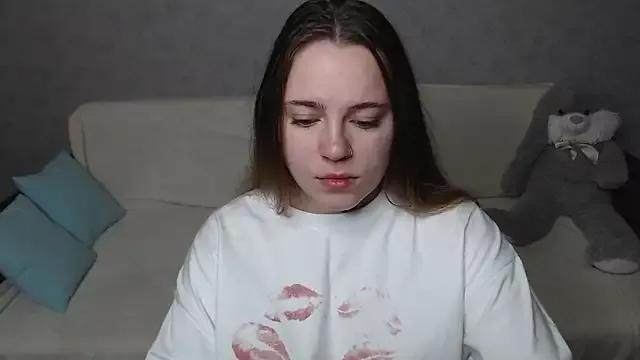 _Sweet_Lana from StripChat is Freechat