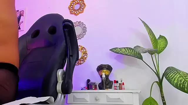 _Tarekk_ webcams show profile image 