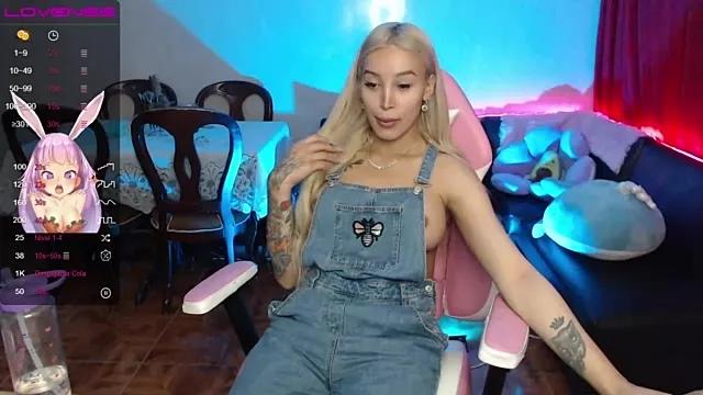 _viioletweekend_ from StripChat