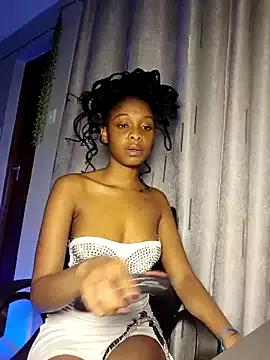 _Yoyo__ from StripChat