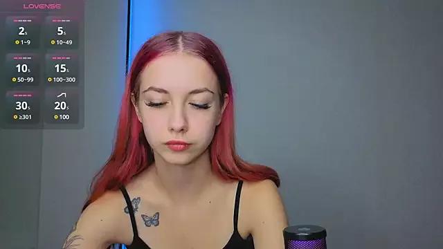 A_Karolina from StripChat