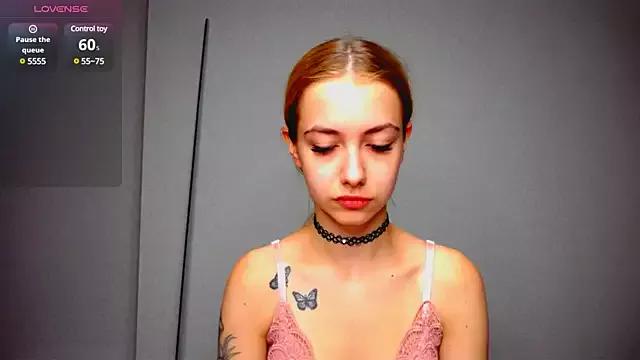 A_Karolina from StripChat