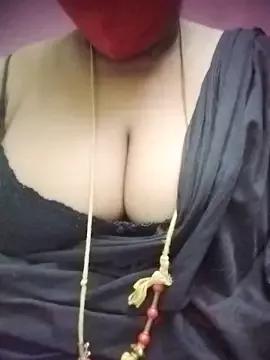 aadhini01 from StripChat