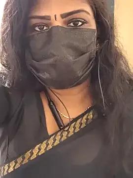 Aadhini99 from StripChat