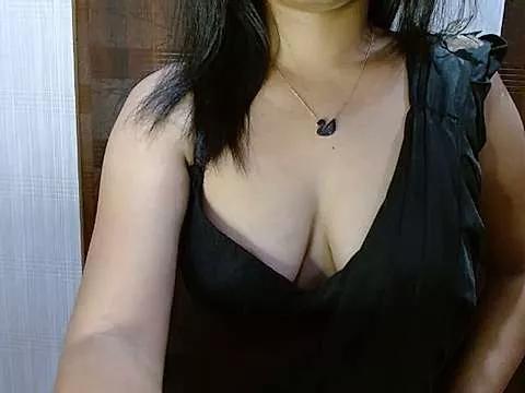 aahna33 from StripChat