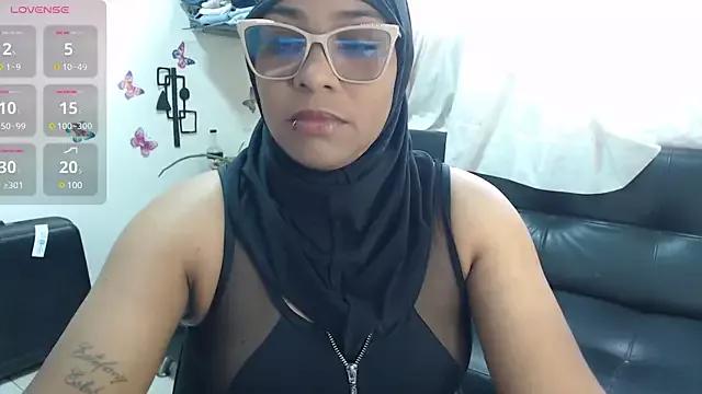 Aaliyah_brown from StripChat