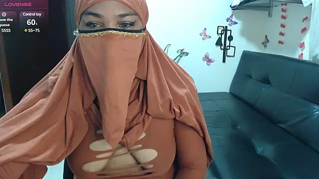 Aaliyah_brown from StripChat