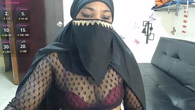 Aaliyah_brown from StripChat