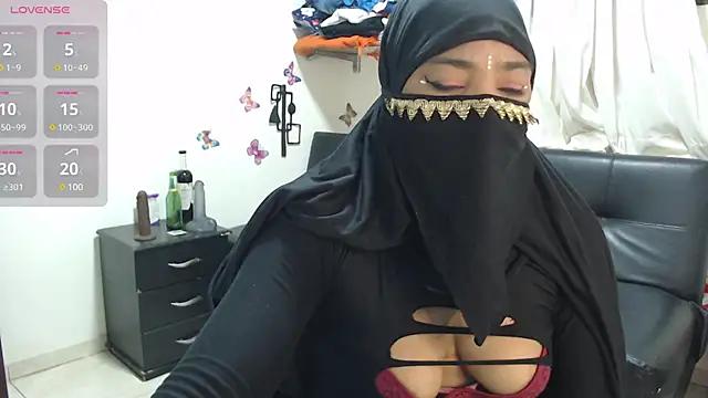 Aaliyah_brown from StripChat