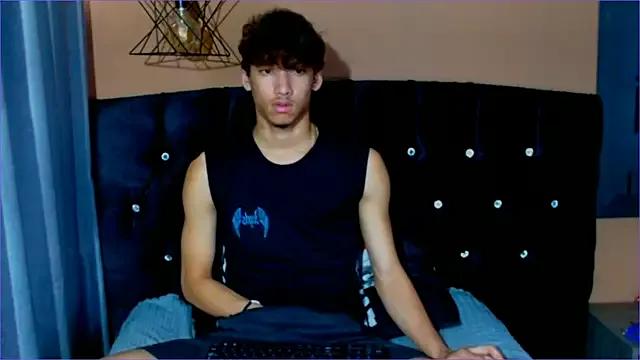 aaron_schott from StripChat