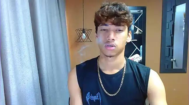 aaron_schott from StripChat