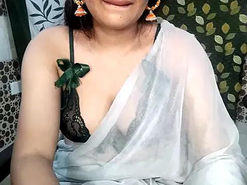 Aarvi_Arora from StripChat