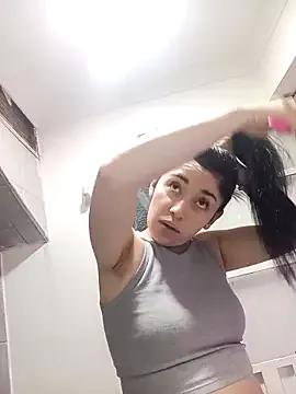 AbbyLewiis from StripChat is Freechat