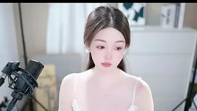 abbyli12 from StripChat