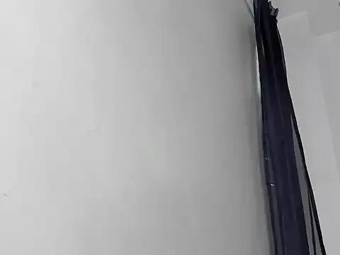 Abril_Hillss from StripChat is Freechat
