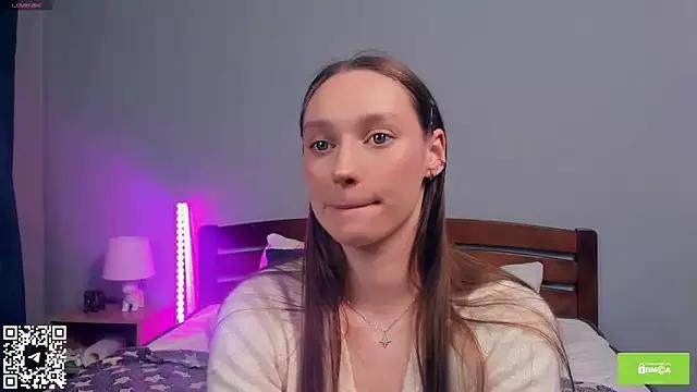 AccaCrago from StripChat