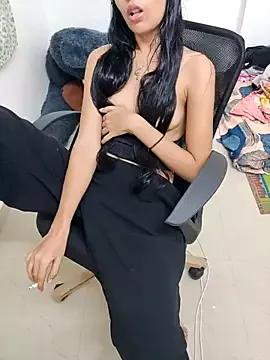AceroseEmilyAmoDiva from StripChat is Freechat