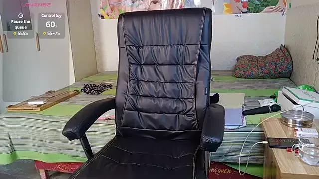 adahony from StripChat
