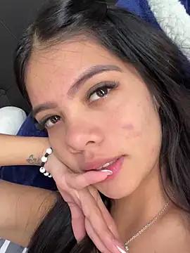 adara_scot from StripChat