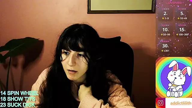Explore our live girls sluts from our Custom and Multi clubs and checkout exclusive access to highly interactive content, such as shape, hair, titties, pussy type and many more.