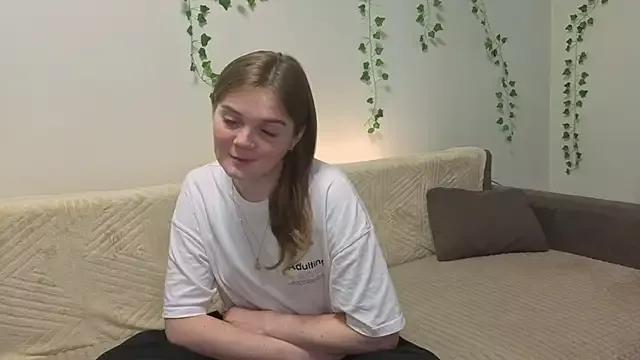 Photos of AddieRozo from StripChat is Freechat