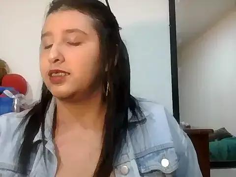 Explore our live girls sluts from our Custom and Multi clubs and checkout exclusive access to highly interactive content, such as shape, hair, titties, pussy type and many more.