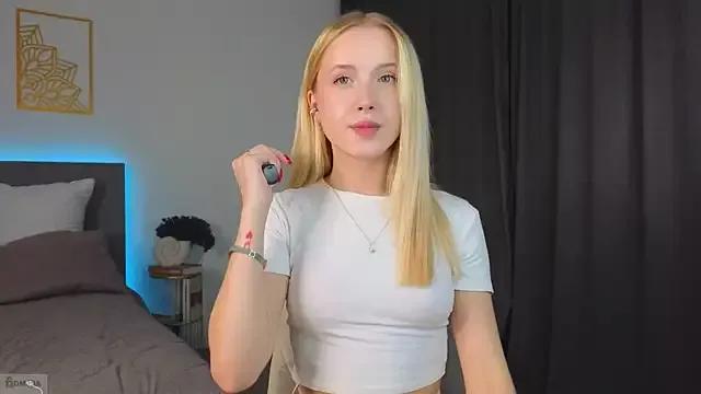 Adele_Armas from StripChat is Freechat