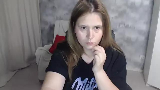 AdelinaLawson from StripChat is Freechat