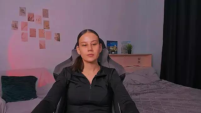 adelle046 from StripChat is Freechat