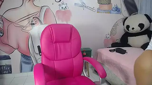 adhara_collins_ from StripChat is Freechat