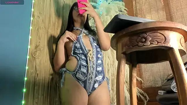 adhara_hotter from StripChat