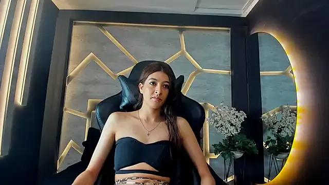 AdharaHamilton webcams show profile image 