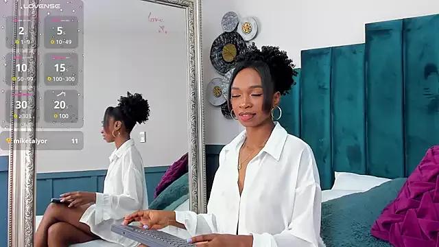 Agatha-Adams from StripChat