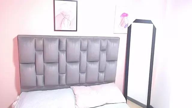Aiilynn_ from StripChat