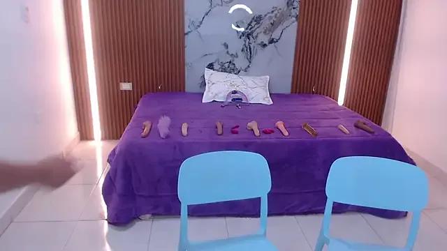 aixa_show from StripChat