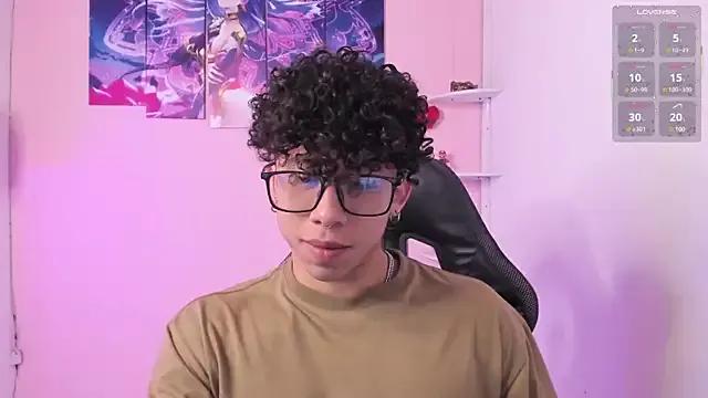 AkazaBoy_ from StripChat