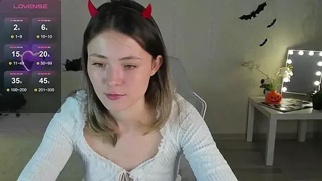 Explore our live girls sluts from our Custom and Multi clubs and checkout exclusive access to highly interactive content, such as shape, hair, titties, pussy type and many more.