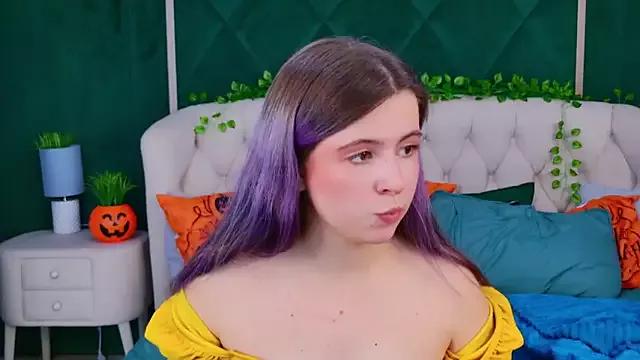 Explore our live girls sluts from our Custom and Multi clubs and checkout exclusive access to highly interactive content, such as shape, hair, titties, pussy type and many more.